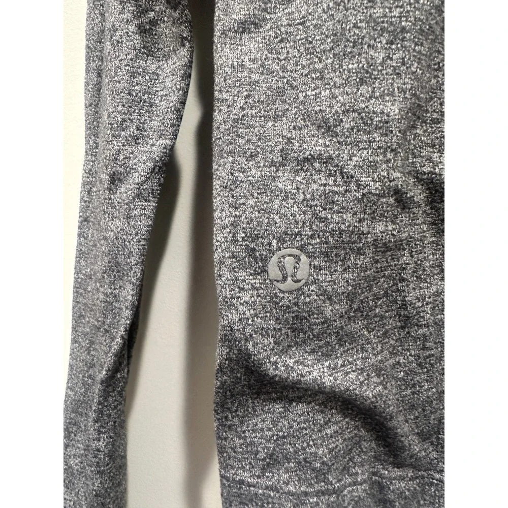 Lululemon Long Sleeve Grey‎ Heathered Running Top LW3HIOR Size 6
